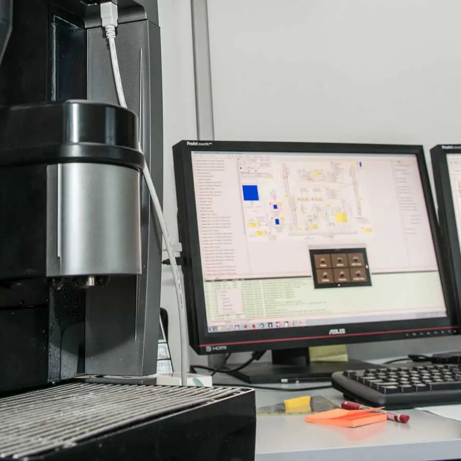 Implementation Hard- & Software: Kaffeemaschine und Entwicklerarbeitsplatz